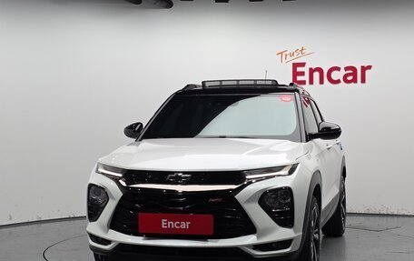 Chevrolet TrailBlazer, 2022 год, 1 430 000 рублей, 2 фотография