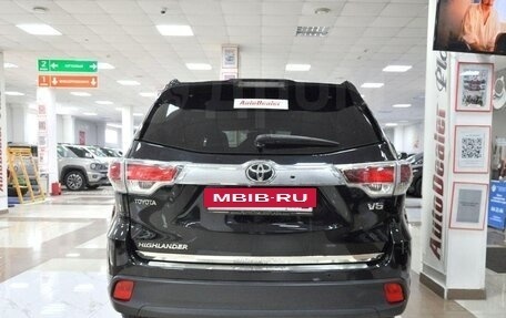 Toyota Highlander III, 2014 год, 3 199 000 рублей, 13 фотография