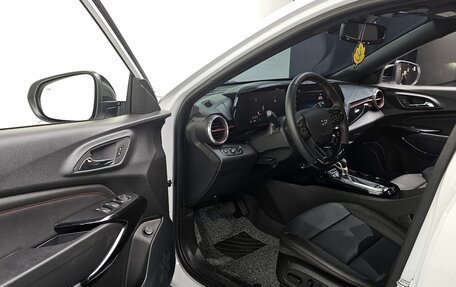 Chevrolet Trax, 2023 год, 1 645 000 рублей, 13 фотография