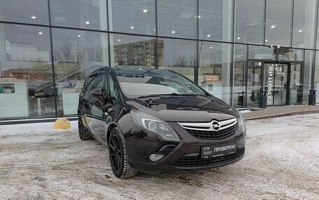 Opel Zafira C рестайлинг, 2013 год, 870 000 рублей, 3 фотография