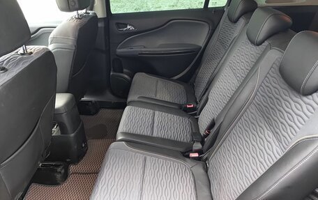 Opel Zafira C рестайлинг, 2013 год, 870 000 рублей, 15 фотография