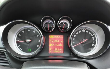 Opel Zafira C рестайлинг, 2013 год, 870 000 рублей, 16 фотография