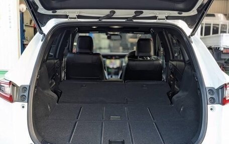 Toyota Harrier, 2017 год, 2 220 000 рублей, 21 фотография