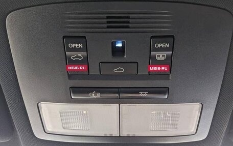 Toyota Harrier, 2017 год, 2 220 000 рублей, 20 фотография