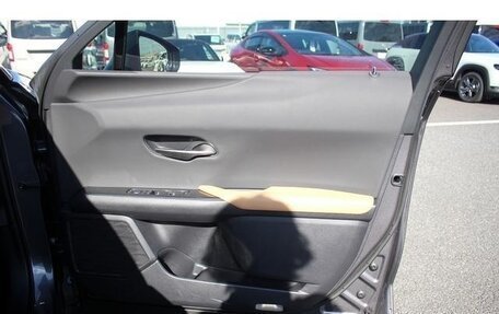 Lexus UX I, 2023 год, 2 459 000 рублей, 14 фотография