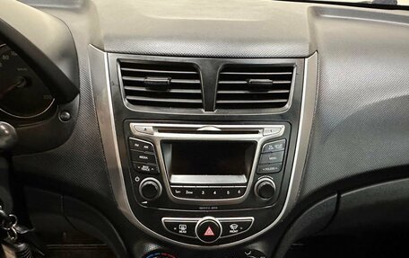 Hyundai Solaris II рестайлинг, 2013 год, 847 000 рублей, 11 фотография