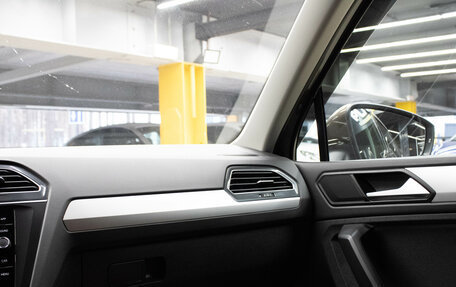 Volkswagen Tiguan II, 2020 год, 2 289 000 рублей, 9 фотография