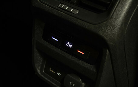 Volkswagen Tiguan II, 2020 год, 2 289 000 рублей, 28 фотография