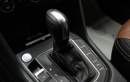 Volkswagen Tiguan II, 2020 год, 2 289 000 рублей, 26 фотография