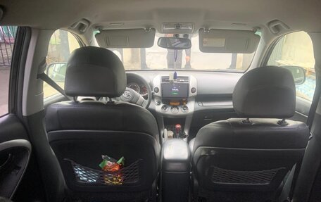 Toyota RAV4, 2006 год, 1 100 000 рублей, 11 фотография