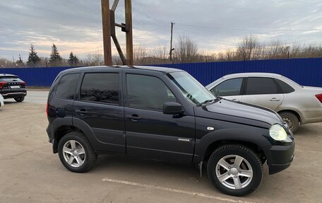 Chevrolet Niva I рестайлинг, 2017 год, 650 000 рублей, 5 фотография