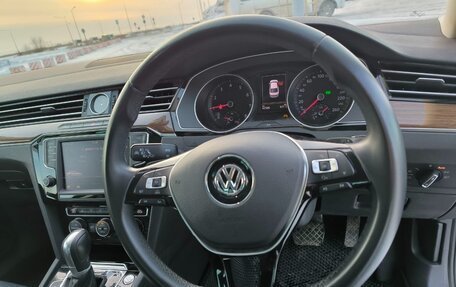 Volkswagen Passat B8 рестайлинг, 2015 год, 1 899 999 рублей, 11 фотография