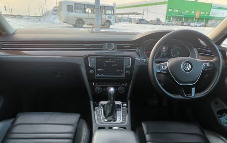 Volkswagen Passat B8 рестайлинг, 2015 год, 1 899 999 рублей, 12 фотография