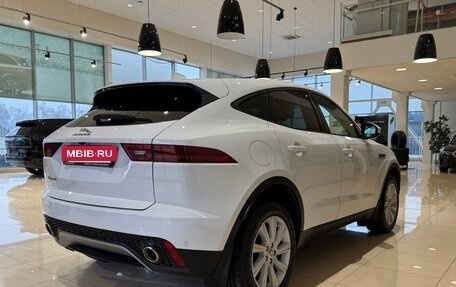 Jaguar E-Pace, 2018 год, 2 300 000 рублей, 7 фотография