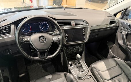 Volkswagen Tiguan II, 2018 год, 2 500 000 рублей, 7 фотография