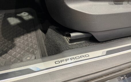 Volkswagen Tiguan II, 2018 год, 2 500 000 рублей, 14 фотография