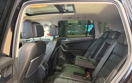 Volkswagen Tiguan II, 2018 год, 2 500 000 рублей, 8 фотография