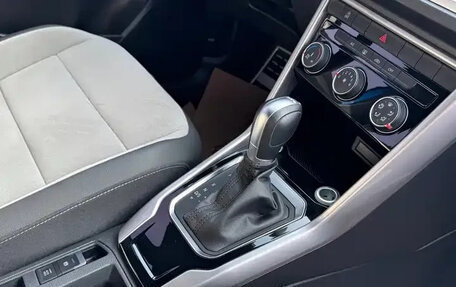 Volkswagen T-Roc I, 2022 год, 1 680 111 рублей, 19 фотография