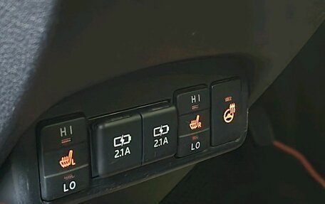 Toyota Sienta II, 2019 год, 1 450 000 рублей, 25 фотография