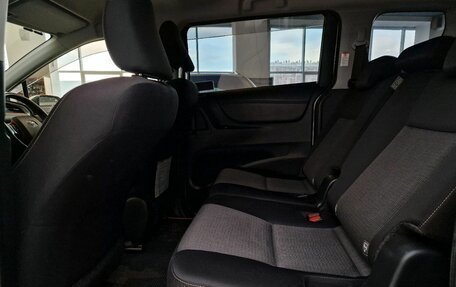 Toyota Sienta II, 2019 год, 1 450 000 рублей, 23 фотография