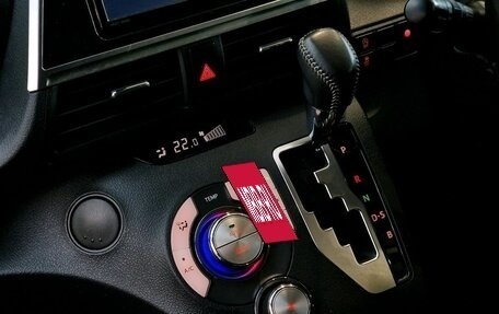 Toyota Sienta II, 2019 год, 1 450 000 рублей, 26 фотография