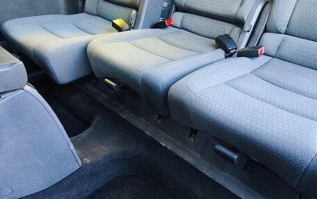 Volkswagen Touran III, 2006 год, 770 000 рублей, 20 фотография