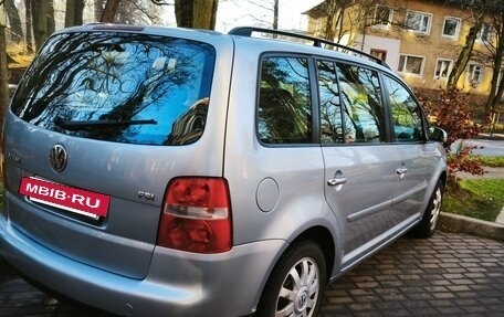 Volkswagen Touran III, 2006 год, 770 000 рублей, 7 фотография