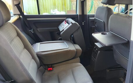 Volkswagen Touran III, 2006 год, 770 000 рублей, 26 фотография