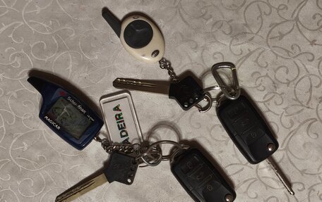 Volkswagen Touran III, 2006 год, 770 000 рублей, 39 фотография