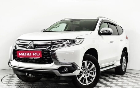 Mitsubishi Pajero Sport III рестайлинг, 2017 год, 2 600 000 рублей, 3 фотография