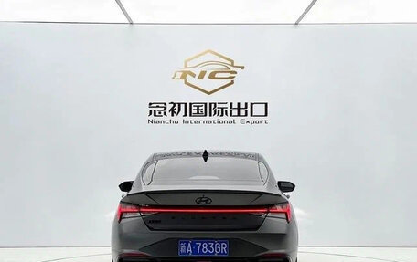 Hyundai Elantra, 2022 год, 1 290 000 рублей, 4 фотография