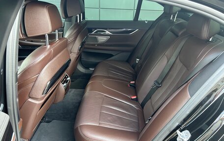 BMW 7 серия, 2018 год, 4 435 000 рублей, 10 фотография