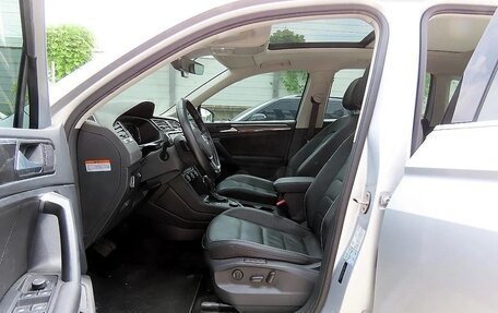 Volkswagen Tiguan II, 2021 год, 2 980 000 рублей, 7 фотография