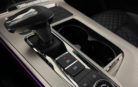 CheryExeed TXL, 2022 год, 2 155 000 рублей, 16 фотография