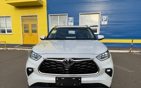 Toyota Highlander, 2025 год, 5 750 000 рублей, 2 фотография