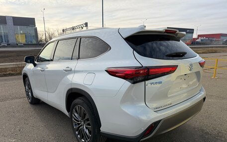 Toyota Highlander, 2025 год, 5 750 000 рублей, 8 фотография