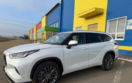 Toyota Highlander, 2025 год, 5 750 000 рублей, 10 фотография