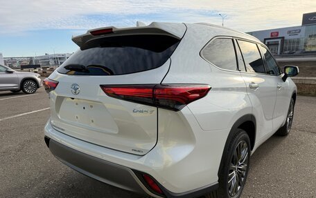 Toyota Highlander, 2025 год, 5 750 000 рублей, 6 фотография