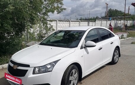 Chevrolet Cruze II, 2012 год, 685 000 рублей, 2 фотография