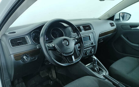 Volkswagen Jetta VI, 2015 год, 1 099 000 рублей, 11 фотография