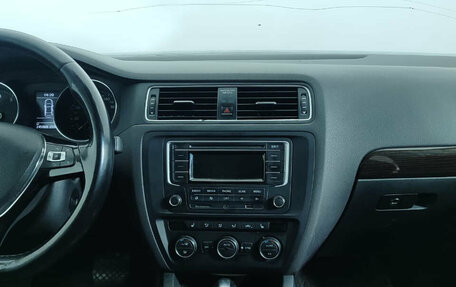 Volkswagen Jetta VI, 2015 год, 1 099 000 рублей, 9 фотография