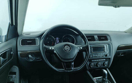 Volkswagen Jetta VI, 2015 год, 1 099 000 рублей, 10 фотография