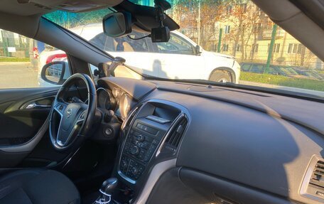 Opel Astra J, 2011 год, 720 000 рублей, 4 фотография