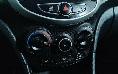 Hyundai Solaris II рестайлинг, 2012 год, 567 000 рублей, 14 фотография