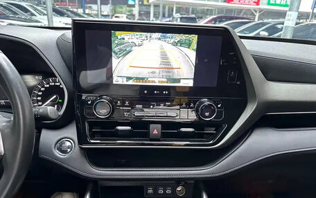 Toyota Highlander, 2024 год, 5 450 000 рублей, 11 фотография