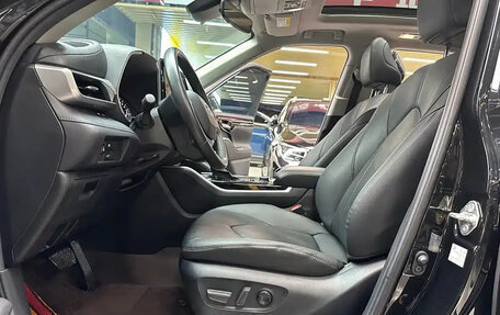 Toyota Highlander, 2024 год, 5 450 000 рублей, 13 фотография