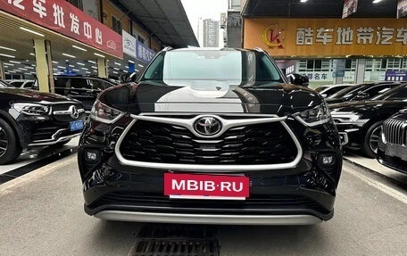 Toyota Highlander, 2024 год, 5 450 000 рублей, 23 фотография