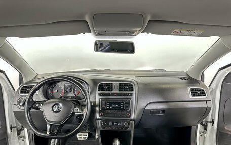 Volkswagen Polo VI (EU Market), 2016 год, 995 000 рублей, 13 фотография