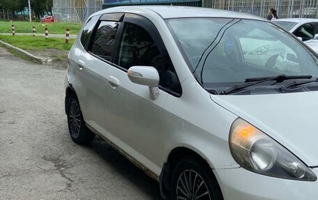 Honda Fit III, 2005 год, 280 000 рублей, 2 фотография