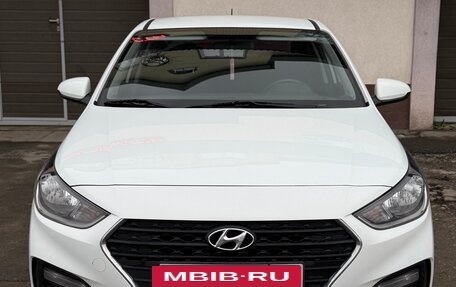 Hyundai Solaris II рестайлинг, 2017 год, 1 100 000 рублей, 2 фотография